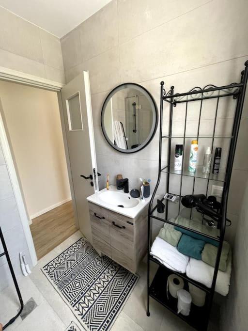 Luxury Penthouse In Pagrati Apartment Athens Luaran gambar